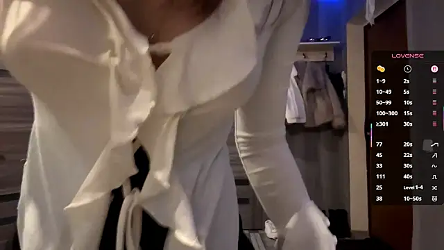 Cutie_VaIery live sex cam