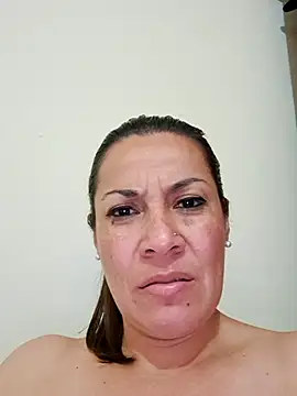 Zaralu_ live sex cam