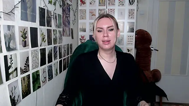 CapriScorpion live sex cam