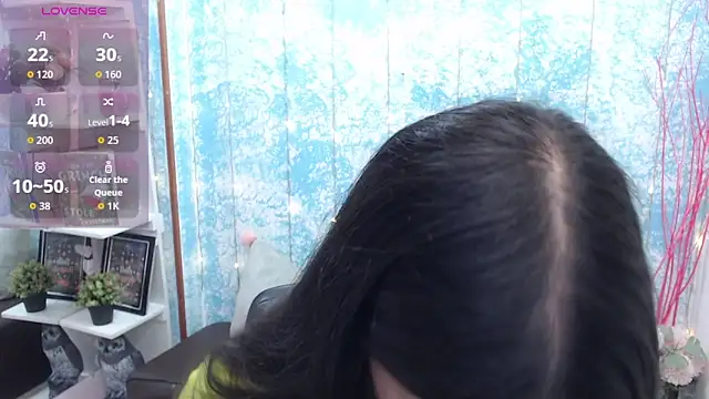 HannaOwen_'s cam snapshot