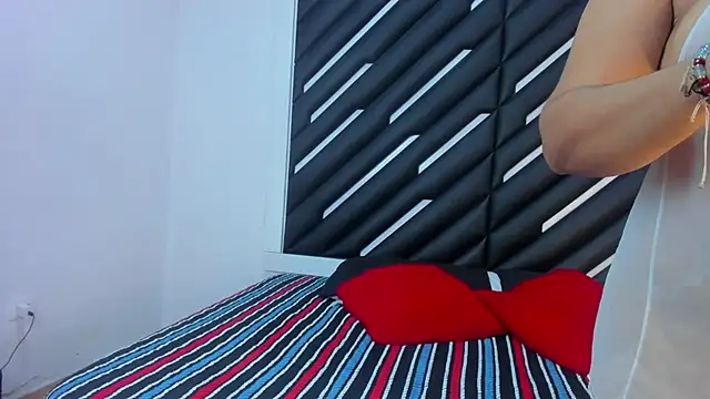 Samaraa_Lee's cam snapshot