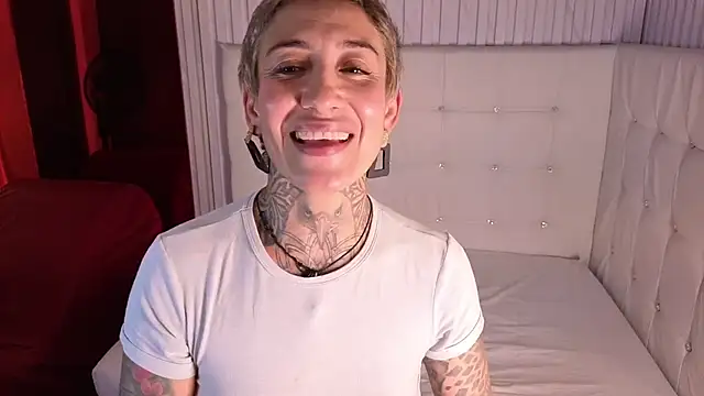 Everlyn_sexx's cam snapshot