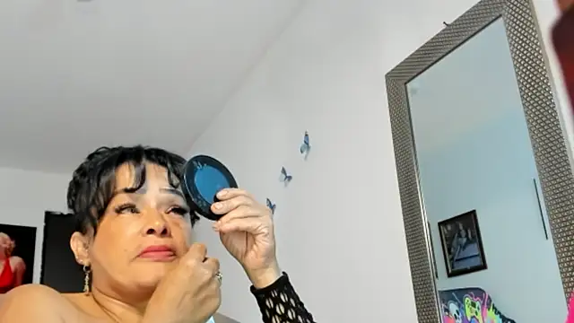 seleneh live sex cam