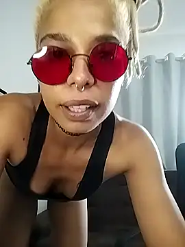 Helenoir live sex cam