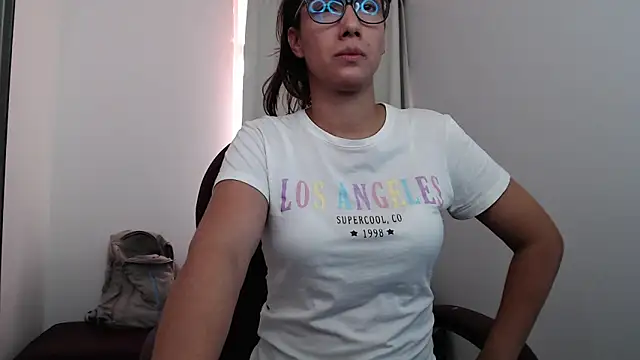 MiaAllure's cam snapshot