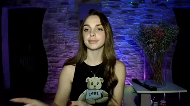 _julia_wonderful_'s cam snapshot