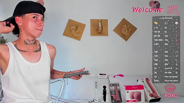 AmberAdams_'s cam snapshot