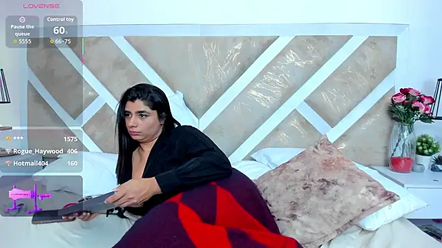 ZiaCalifa's cam snapshot