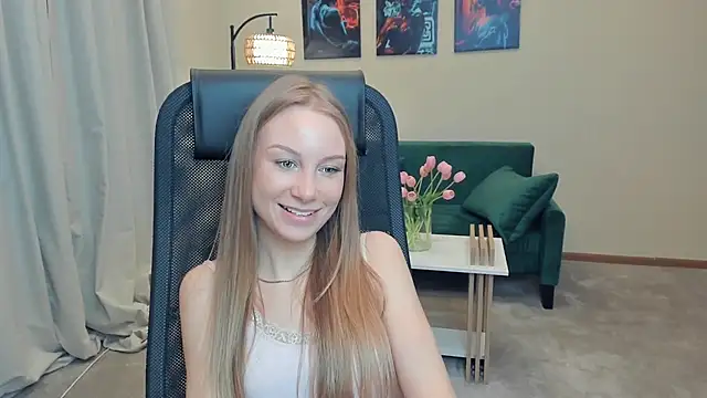 CarmenLipkin's cam snapshot