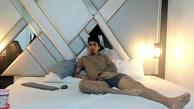 FOREVERWILD_VC's cam snapshot