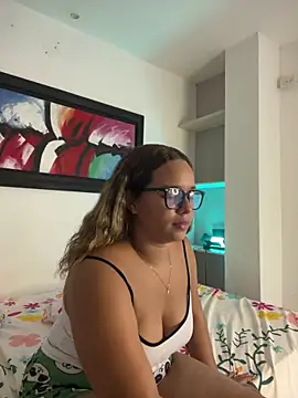 Kira_Spiicy's cam snapshot