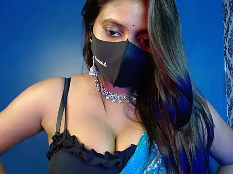 Hotginni4's cam snapshot