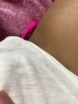 Esmeralda-berrys's cam snapshot