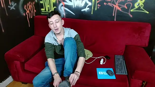 AnyeloBlack69's cam snapshot