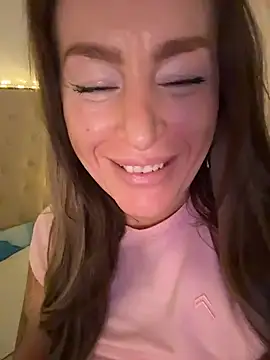 ChristinaSiemone live sex cam