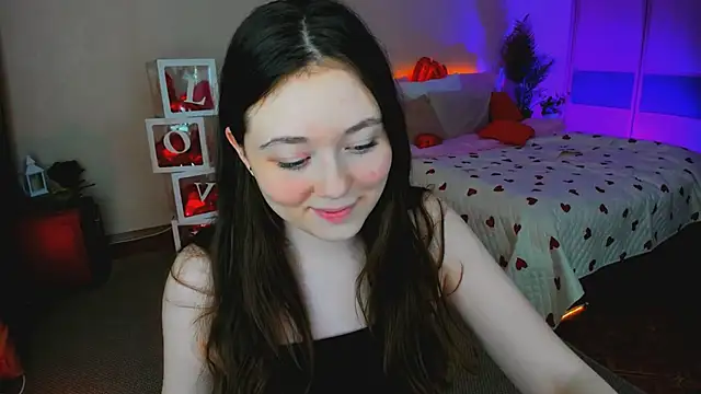 AlluringLookk's cam snapshot