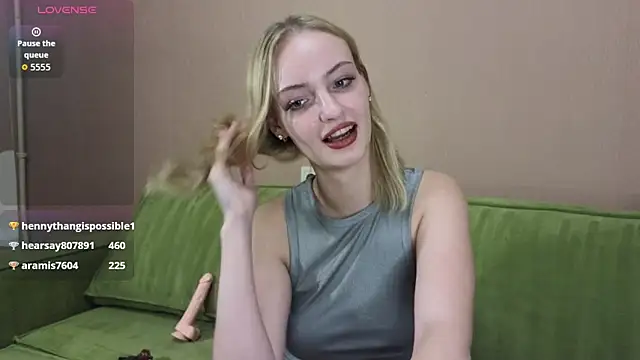 elly_Shine_'s cam snapshot