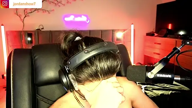 JordanShow's cam snapshot