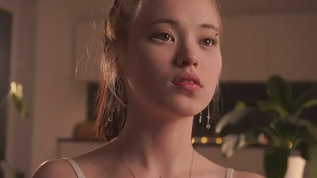 EleniRoeber's cam snapshot