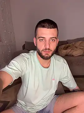 Pablo_Hornyguy95 live sex cam