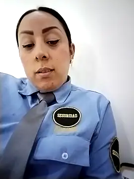 CRISTAL__11's cam snapshot