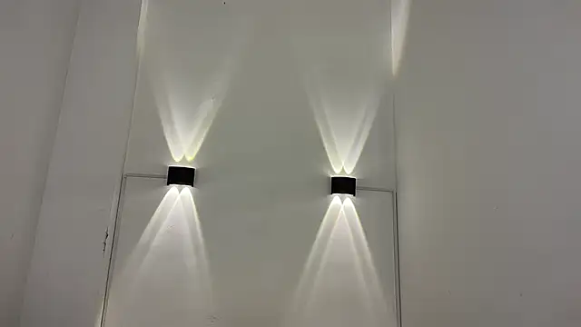 valeriesaint's cam snapshot