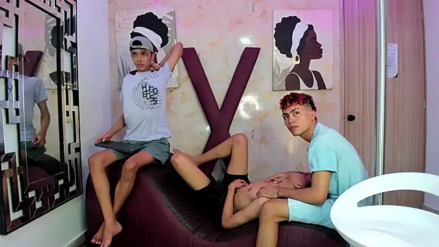 VERY_HOT_GUYS live sex cam