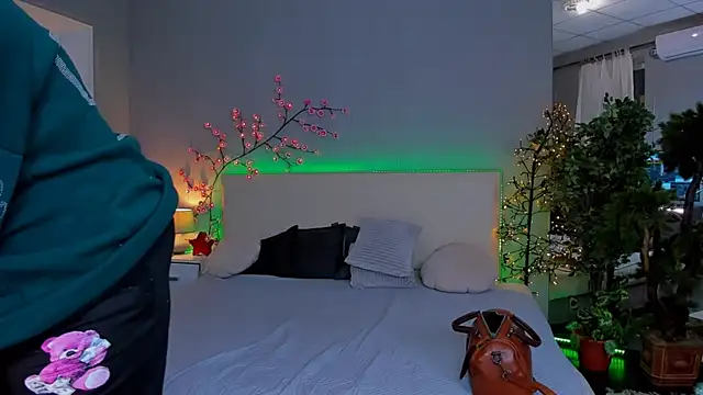 MonaSteele's cam snapshot