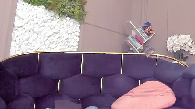 Deliciouslips's cam snapshot