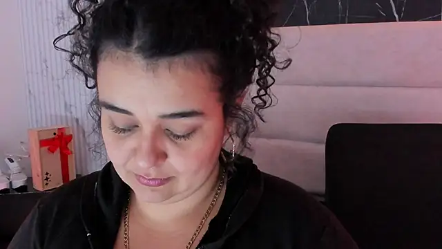 Reginavegaa's cam snapshot