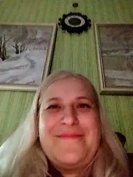 NyushaLollipop's cam snapshot