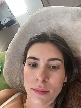 fer-nanda's cam snapshot