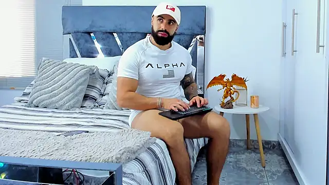 Zack_Froone live sex cam