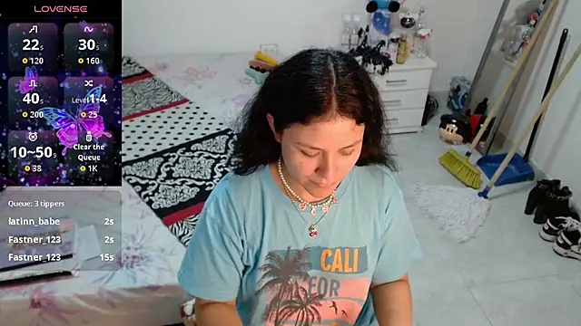 soniafuckboobs's cam snapshot