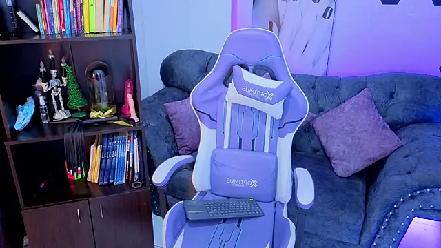 Adie__Brown's cam snapshot