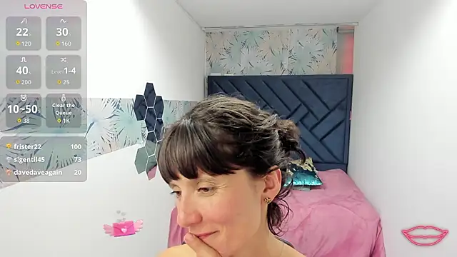 Valery_More__ live sex cam