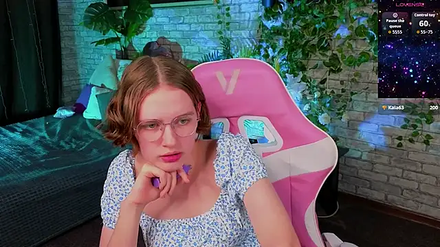 Mia_Mooore's cam snapshot