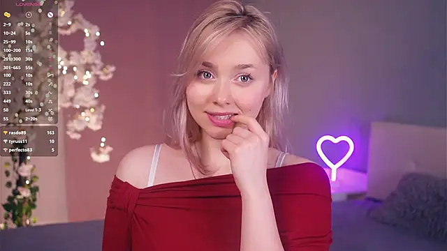 AccaCroyle live sex cam