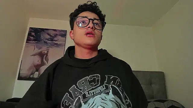 Adonibaskerville4's cam snapshot