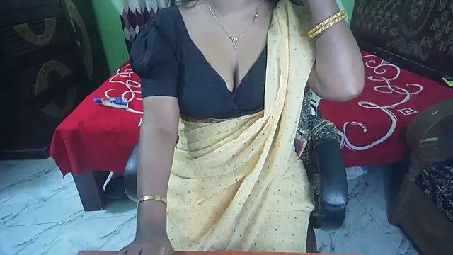 BengaliQueenStar live sex cam
