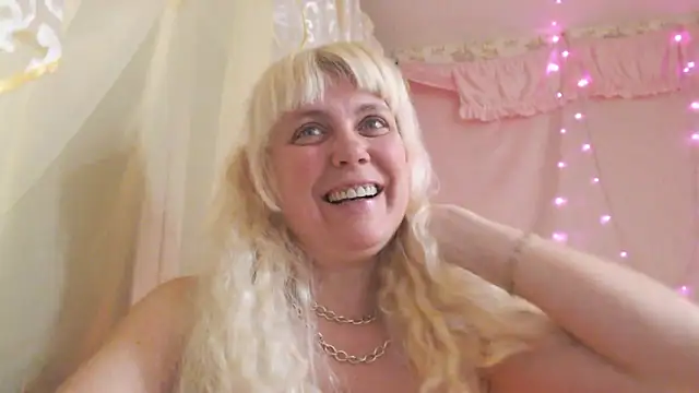 SunnySylvia live sex cam