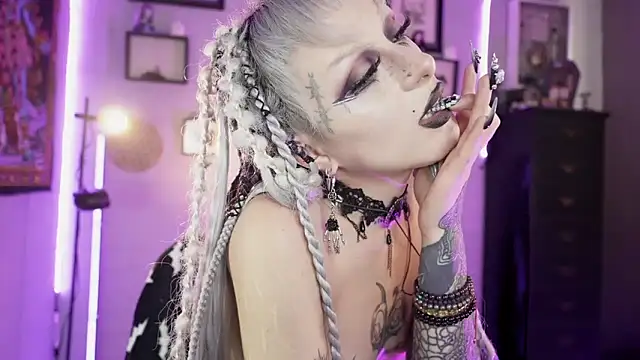 insania_9999_'s cam snapshot