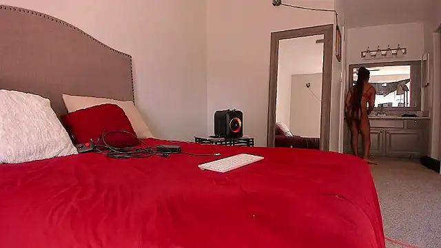 yiauana live sex cam