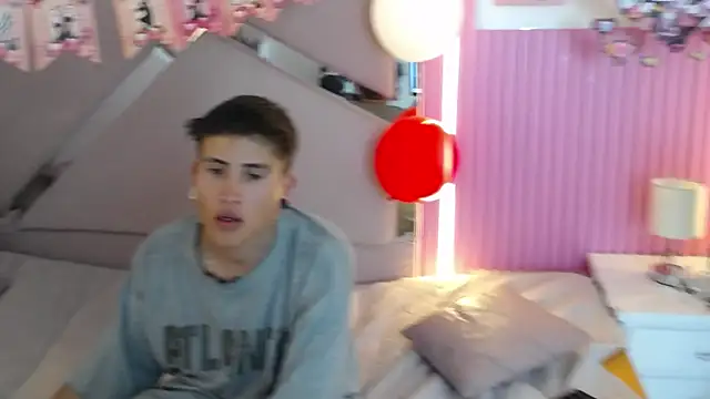 oblivionlove's cam snapshot