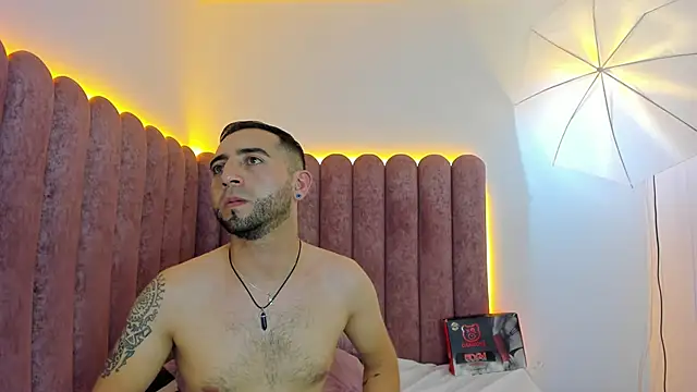 Lushian_Luna's cam snapshot