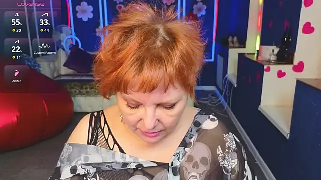 Kira_Kenett live sex cam