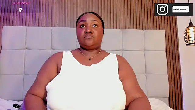 Saravy_Blandon's cam snapshot