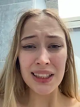 blonde_exe live sex cam