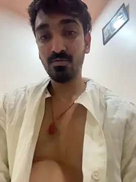 hornyguy271192 live sex cam