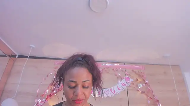 martina_touss live sex cam